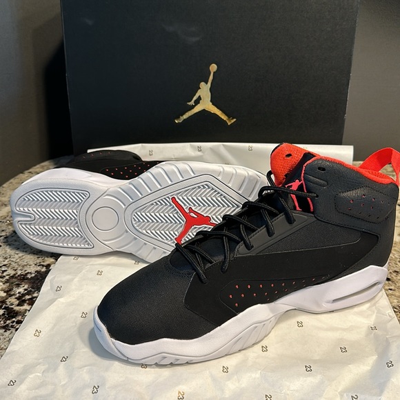 Nike Jordan Lift Off AR4430-061 Men’s Black/Infrared 23-White Basketball Shoes - Picture 3 of 10